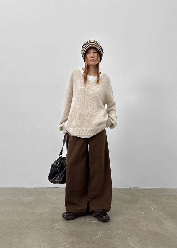 Hilooni Loose Fit V-neck Knit (60% Wool)