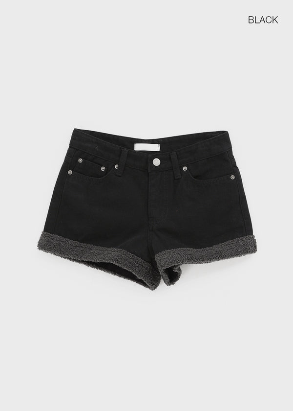 Kemu Dumble Back Pocket Fleece Shorts