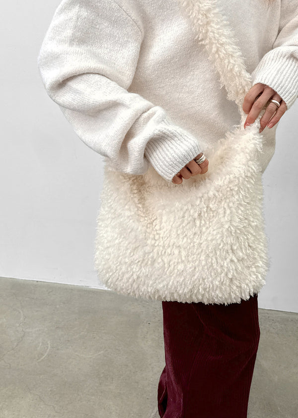 Lurindi Dumble Crossbody Bag