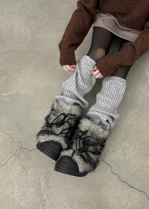 Cushion Strap Mid-fur Boots