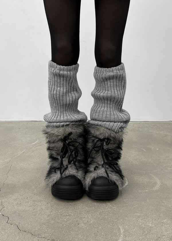 Cushion Strap Mid-fur Boots