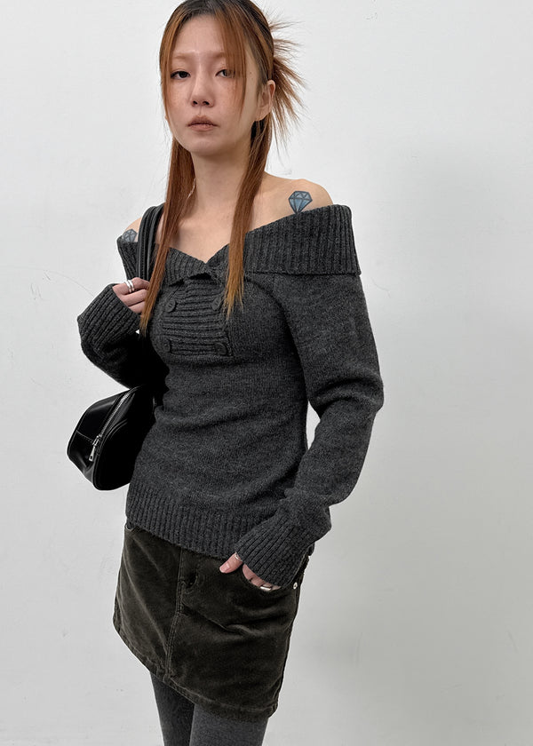 Ueki Button Off-shoulder Knit