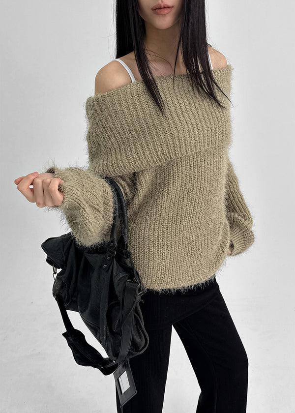 Romtin Overfit Boucle Off-shoulder Knit