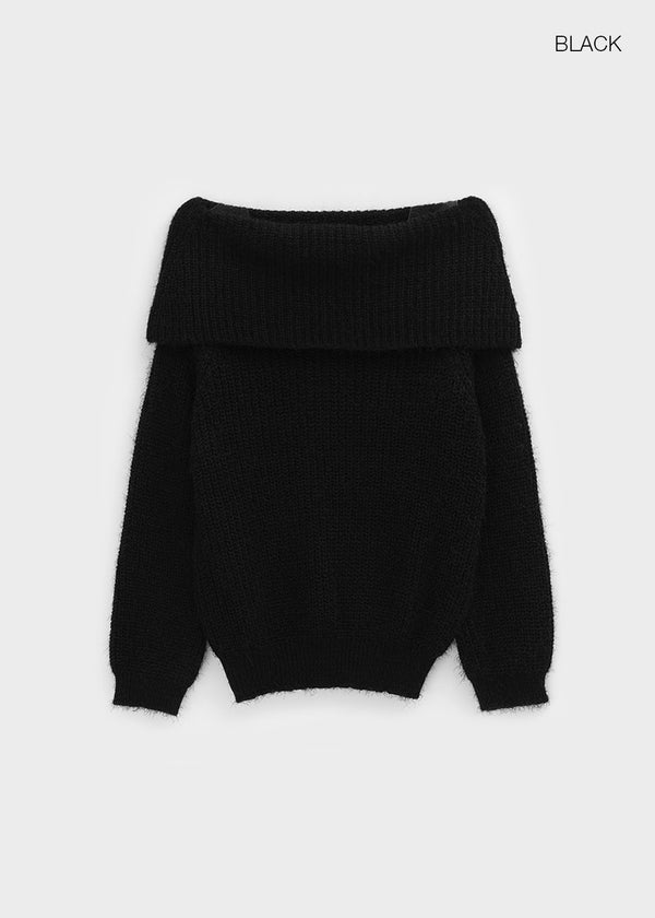 Romtin Overfit Boucle Off-shoulder Knit