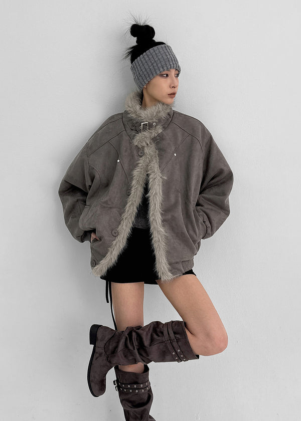 (UNISEX) Carrot High Neck Fur Padding Mustang