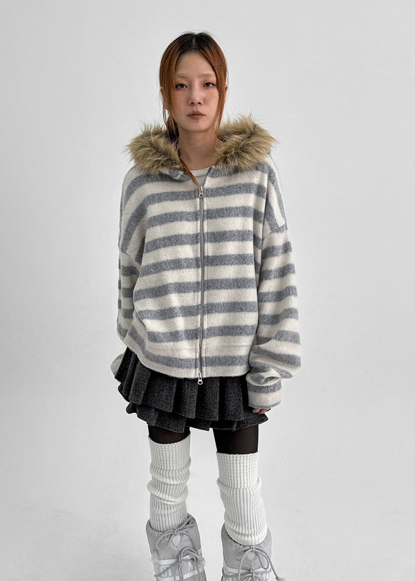 Combing Stripe Fleece Fur Hooded Zip-up