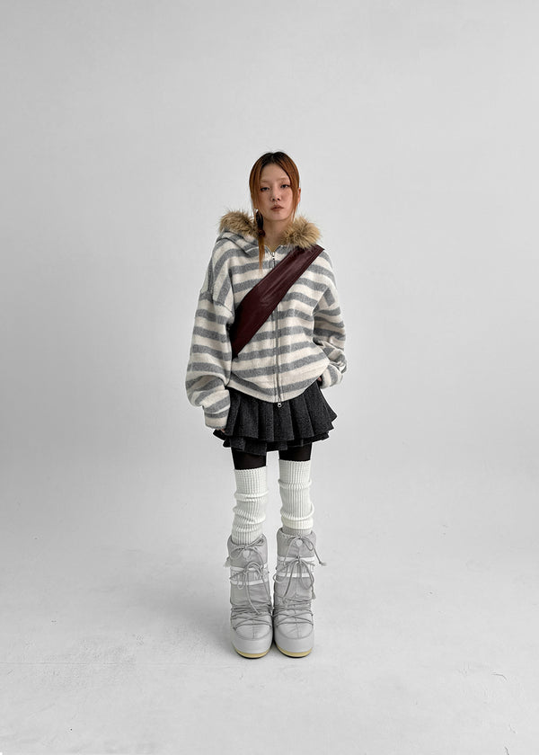 Combing Stripe Fleece Fur Hooded Zip-up