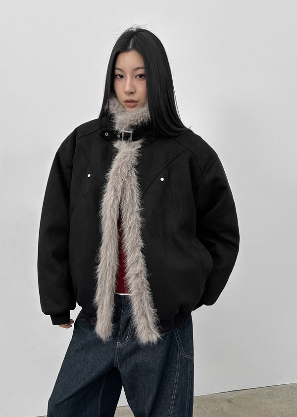 (UNISEX) Carrot High Neck Fur Padding Mustang