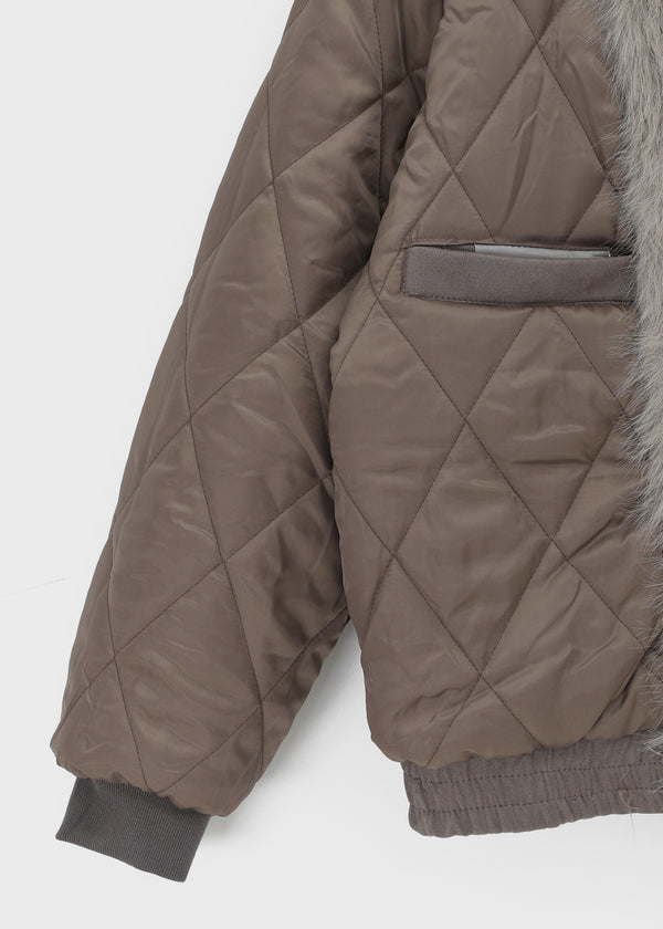 (UNISEX) Carrot High Neck Fur Padding Mustang