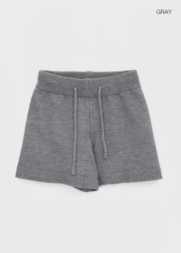 Newkey Basic Mid-thigh Knit Shorts (50% Wool)