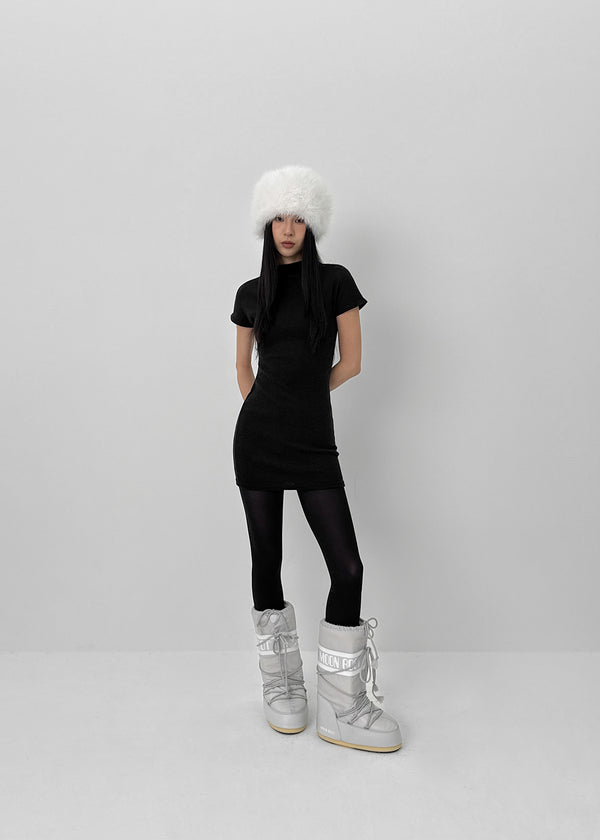 Pogeung High-neck Cap-sleeve Fleece Slim Mini Dress