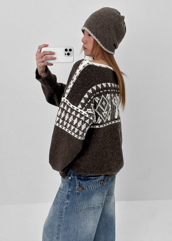 Deltoy Color Block Patch Wool Knit Beanie