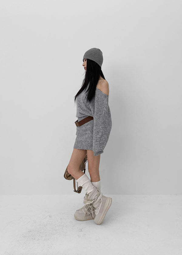 Lenge One-shoulder Loose-fit Knit Mini Dress (Belt Set)