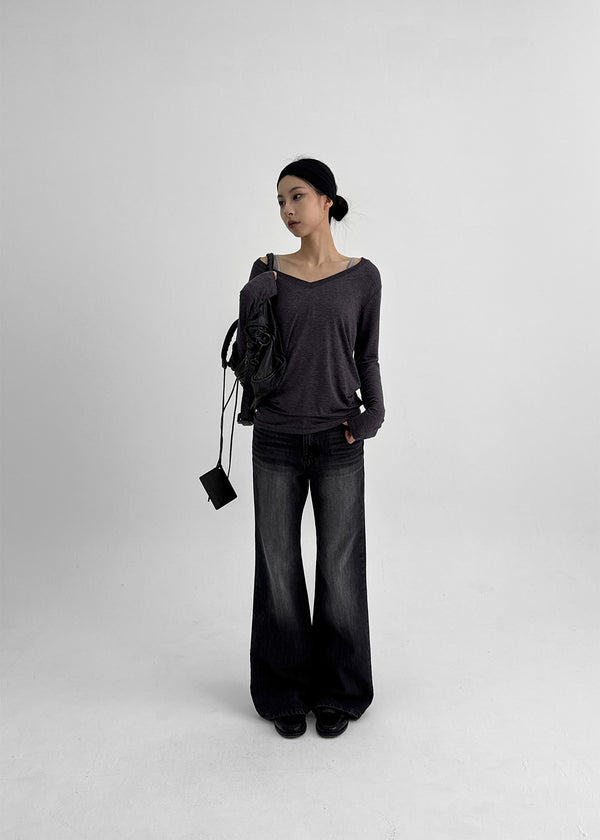 Belkir Wool V-neck Long Sleeve T-shirt