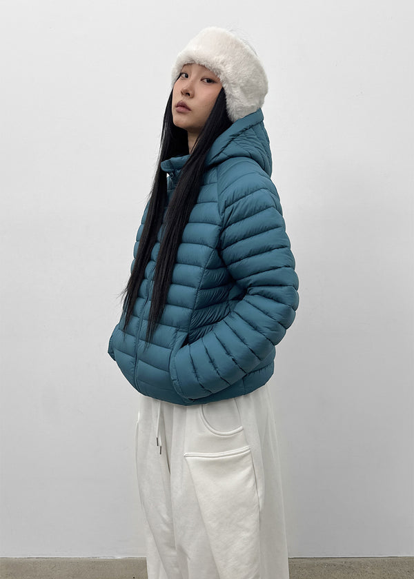 Kunturi Wellon Two-way Hooded Lightweight Padding