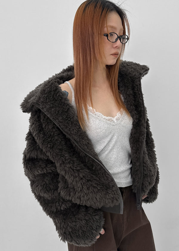 Derbet Deep V-neck Layered Lace Sleeveless