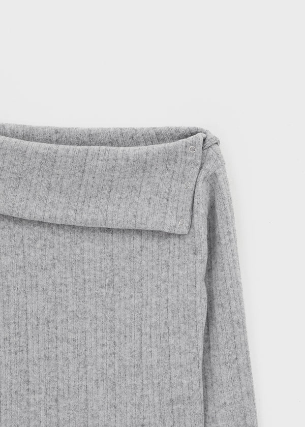 Juti Ribbed Off-shoulder Long Sleeve T-shirt