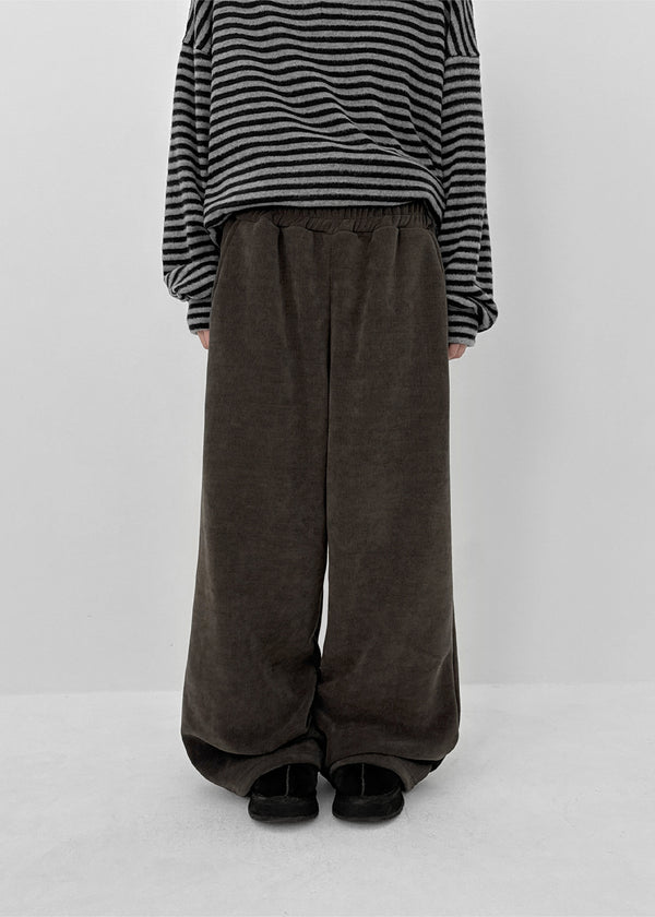 (UNISEX) Quilted Boa Fur Corduroy Wide Balloon Pants