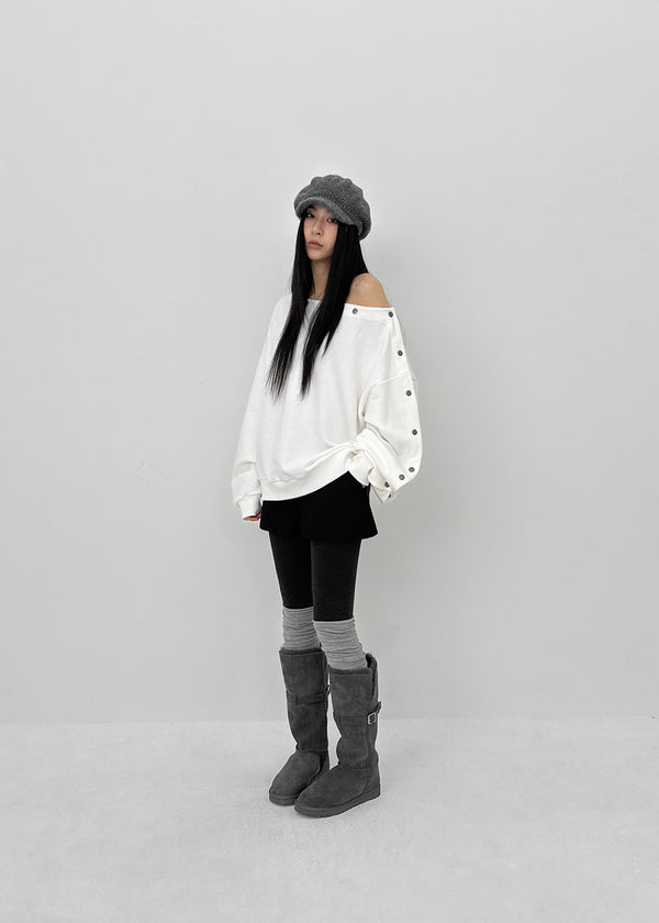 Herol Snap Button Off-shoulder Man-to-man