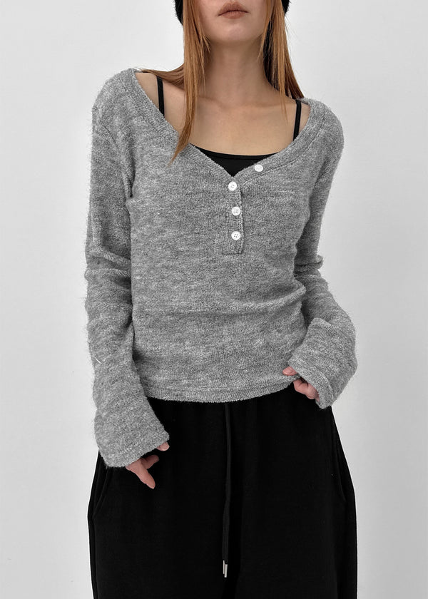 Ordering Button V-neck Slim Long Sleeve T-shirt