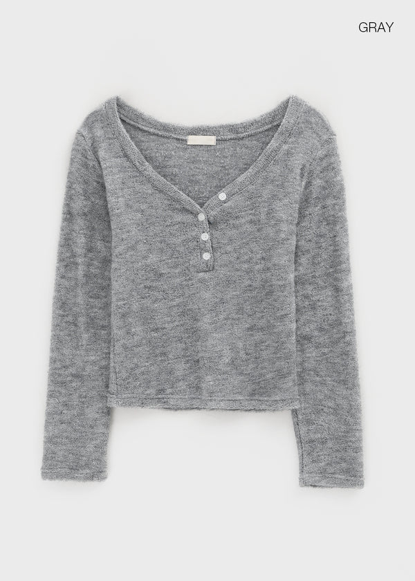 Ordering Button V-neck Slim Long Sleeve T-shirt