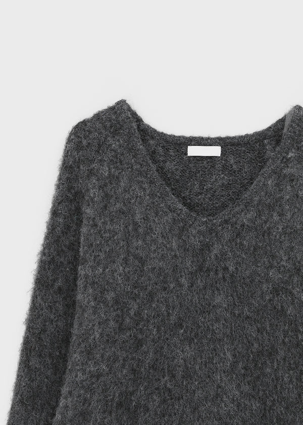 Huenings Hairy V-neck Wool Knit