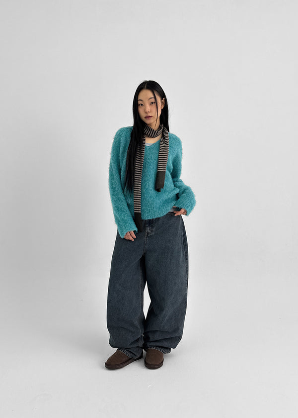 Huenings Hairy V-neck Wool Knit