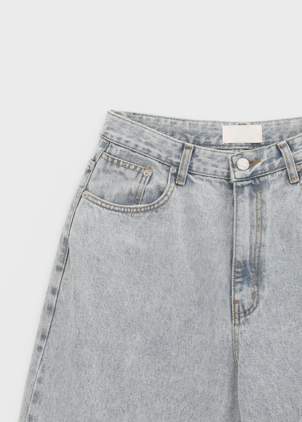 Kiaf Strap Vintage Wide Denim Pants