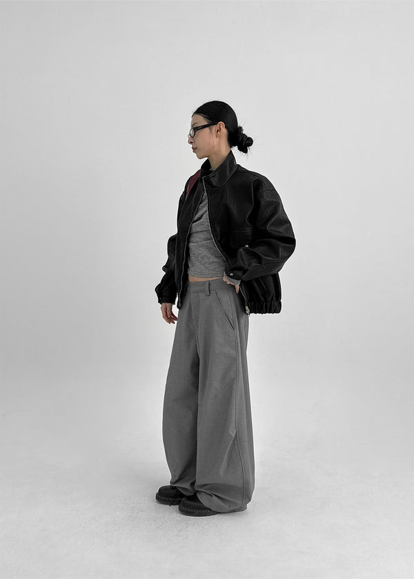 (UNISEX) Trollti Two-way High Neck Cracked Leather Jumper