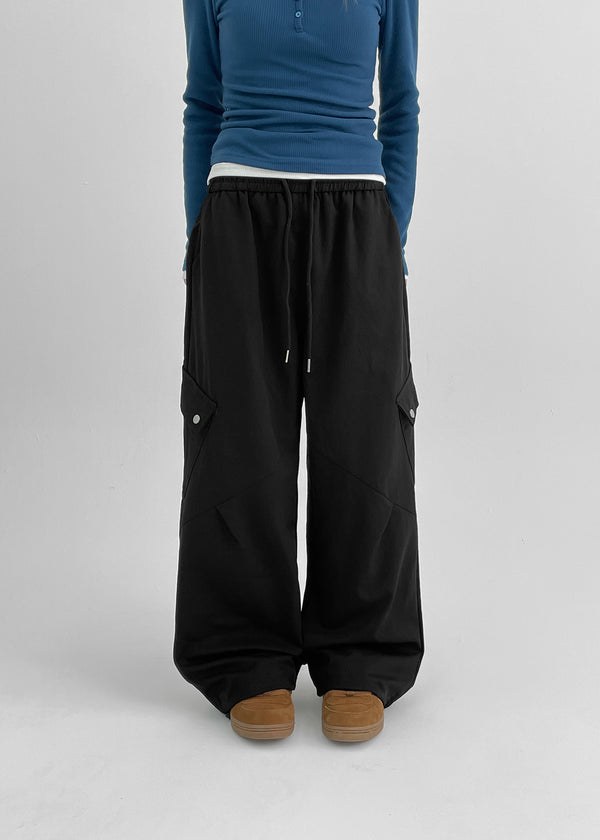 Johns Wide Two-way Cargo Pants