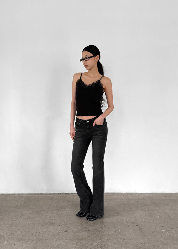 Moffoni Lace Sleeveless (Built-in Cap)