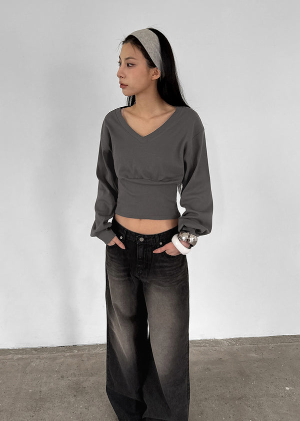 Senk Deep V-neck Crop Man-to-man Long Sleeve T-shirt