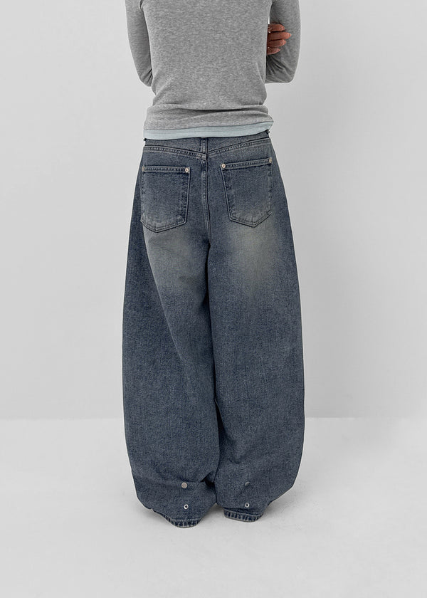 Beltiru Snap Balloon Wide Denim Pants