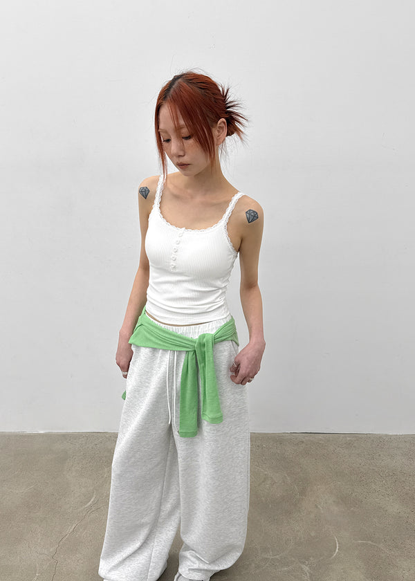 Feight Lace Button Sleeveless Top (Built-in Cap)