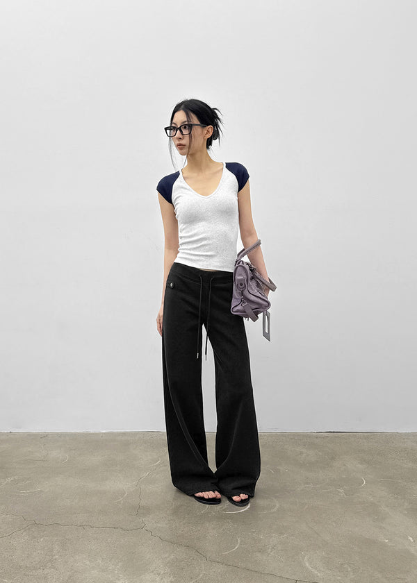 Yenrona V-neck Short-sleeved T-shirt