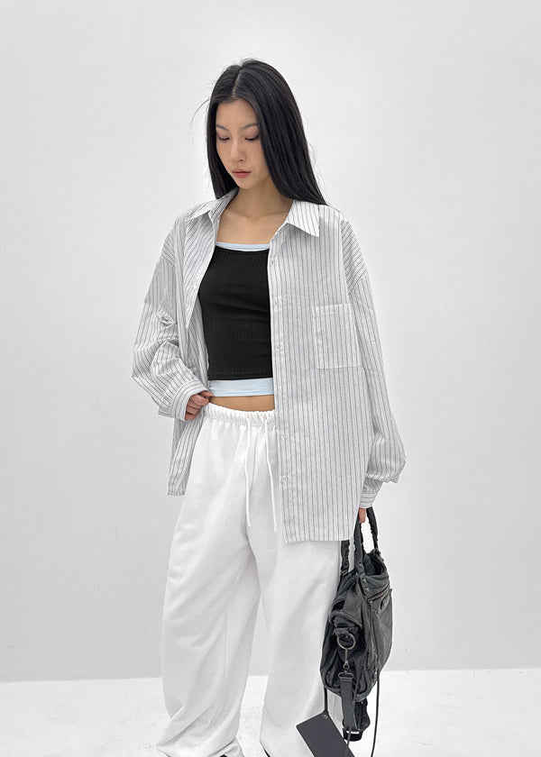 (UNISEX) Blton Loose Fit Striped Shirt