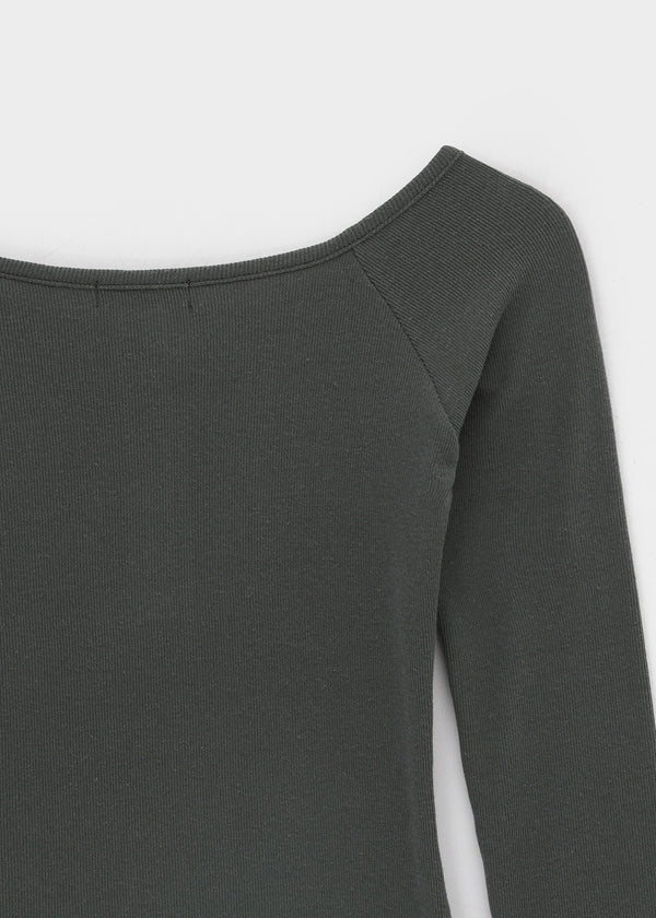 Wonshoi Pocket Button Off-shoulder Long Sleeve T-shirt