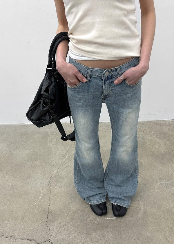 Romhat Low-waist Washed Bootcut Denim Pants