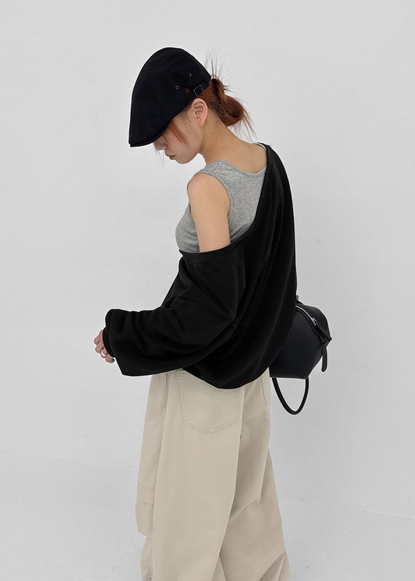 Libeno U-neck Long Sleeveless Top