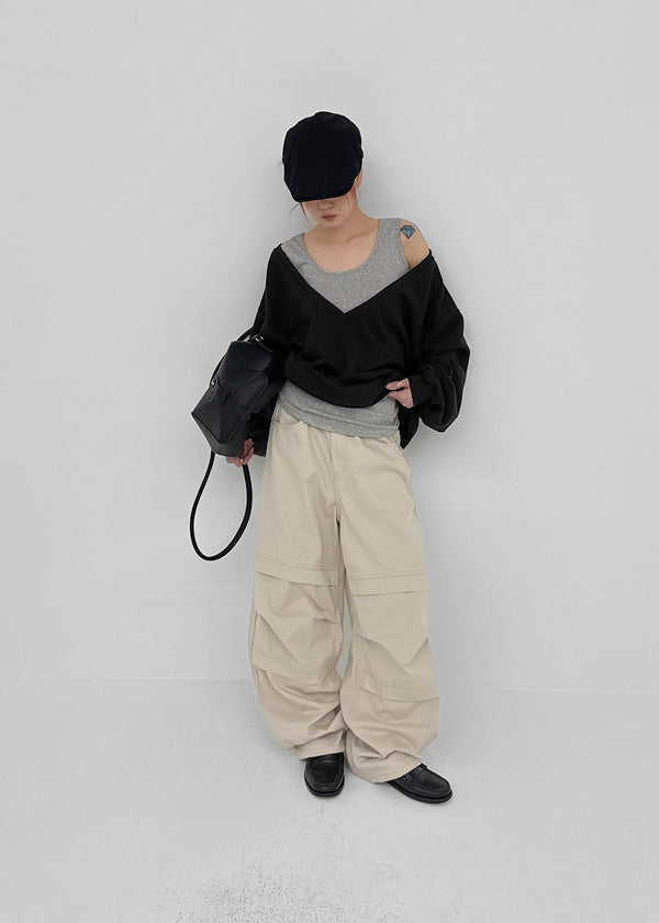 Queria Deep V Sweatshirt