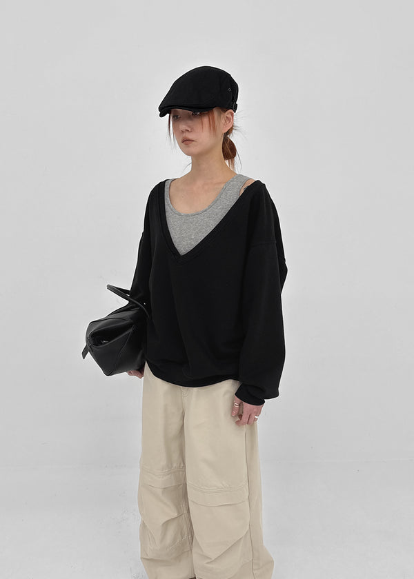 Queria Deep V Sweatshirt