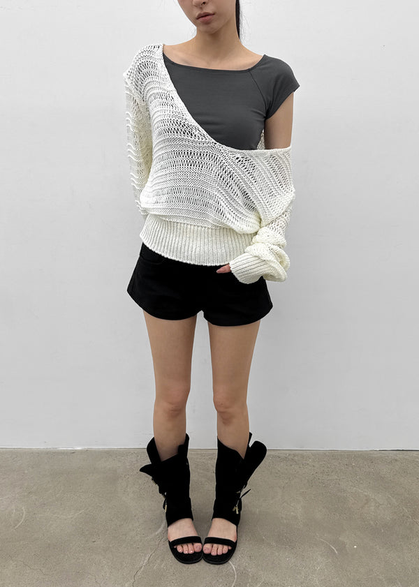 Kipong Deep V-neck Net Knit