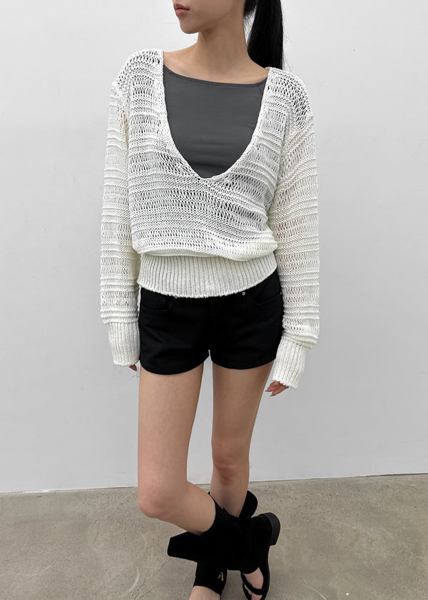 Kipong Deep V-neck Net Knit