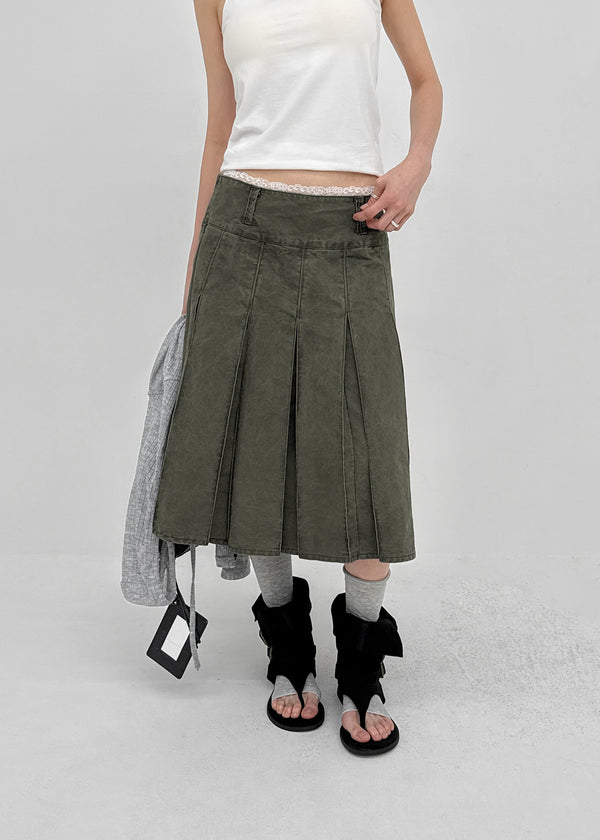 Formning Pleated Midi Skirt