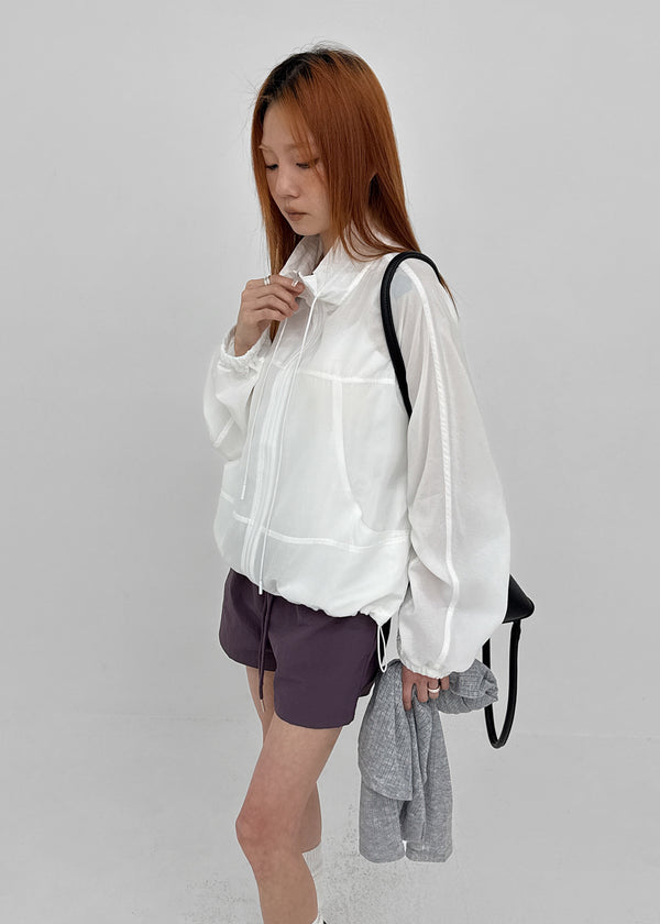 Rasion Strap High-neck Windbreaker