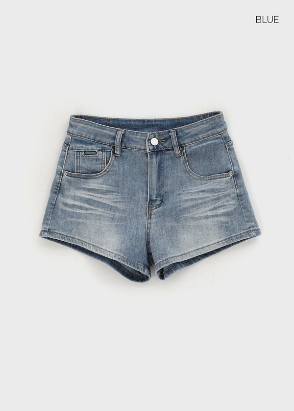 V-An Back Pocket Denim Shorts