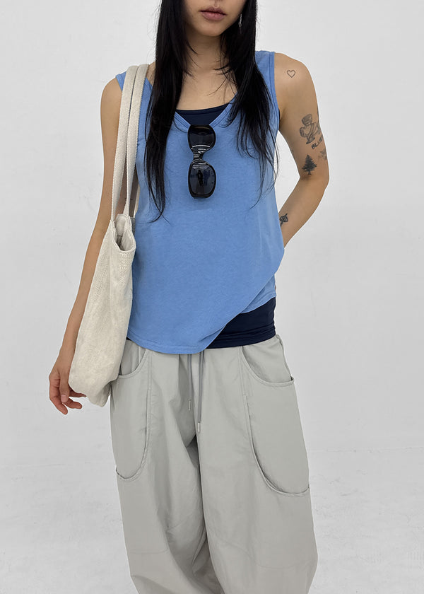 Mikas Loose Fit U-neck Sleeveless