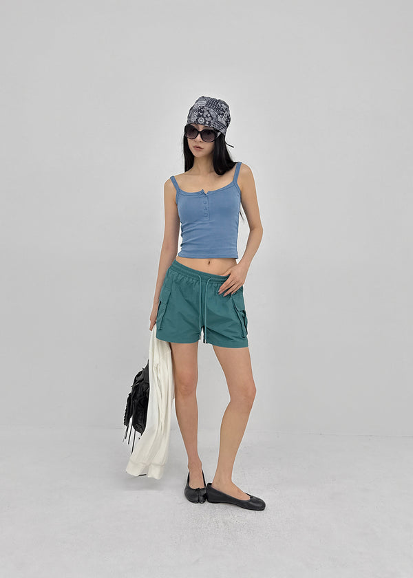 Ferriot Henley Neck Crop Sleeveless (Built-in Cap)