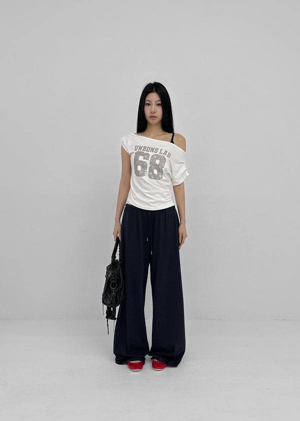 Diez Asymmetrical Off-shoulder Short Sleeve Tee