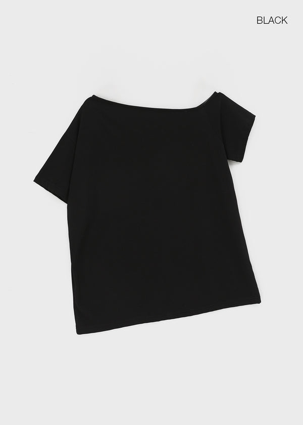 Sovereign Asymmetrical Off-shoulder Short Sleeve Tee